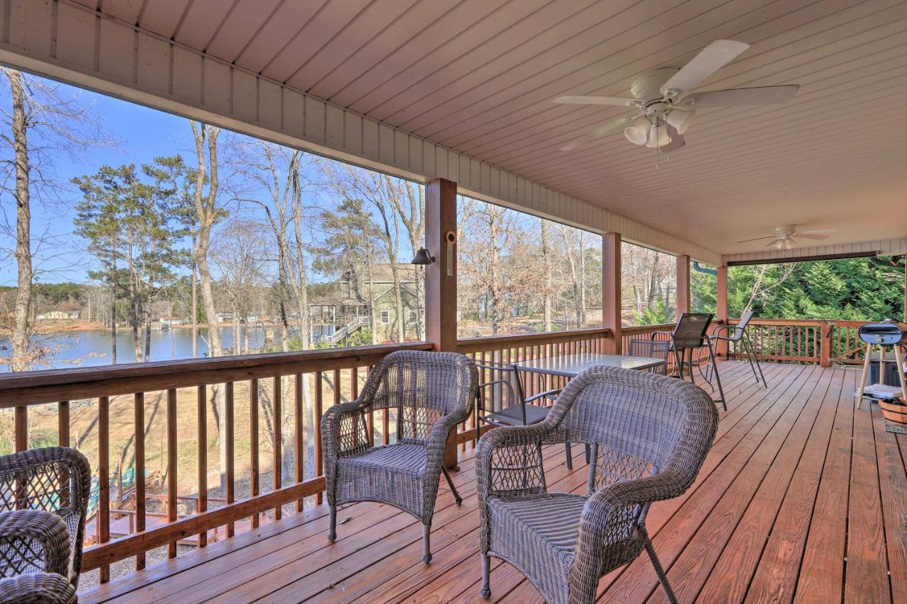 Lakefront Sparta Cottage With Decks And Boat Dock 외부 사진