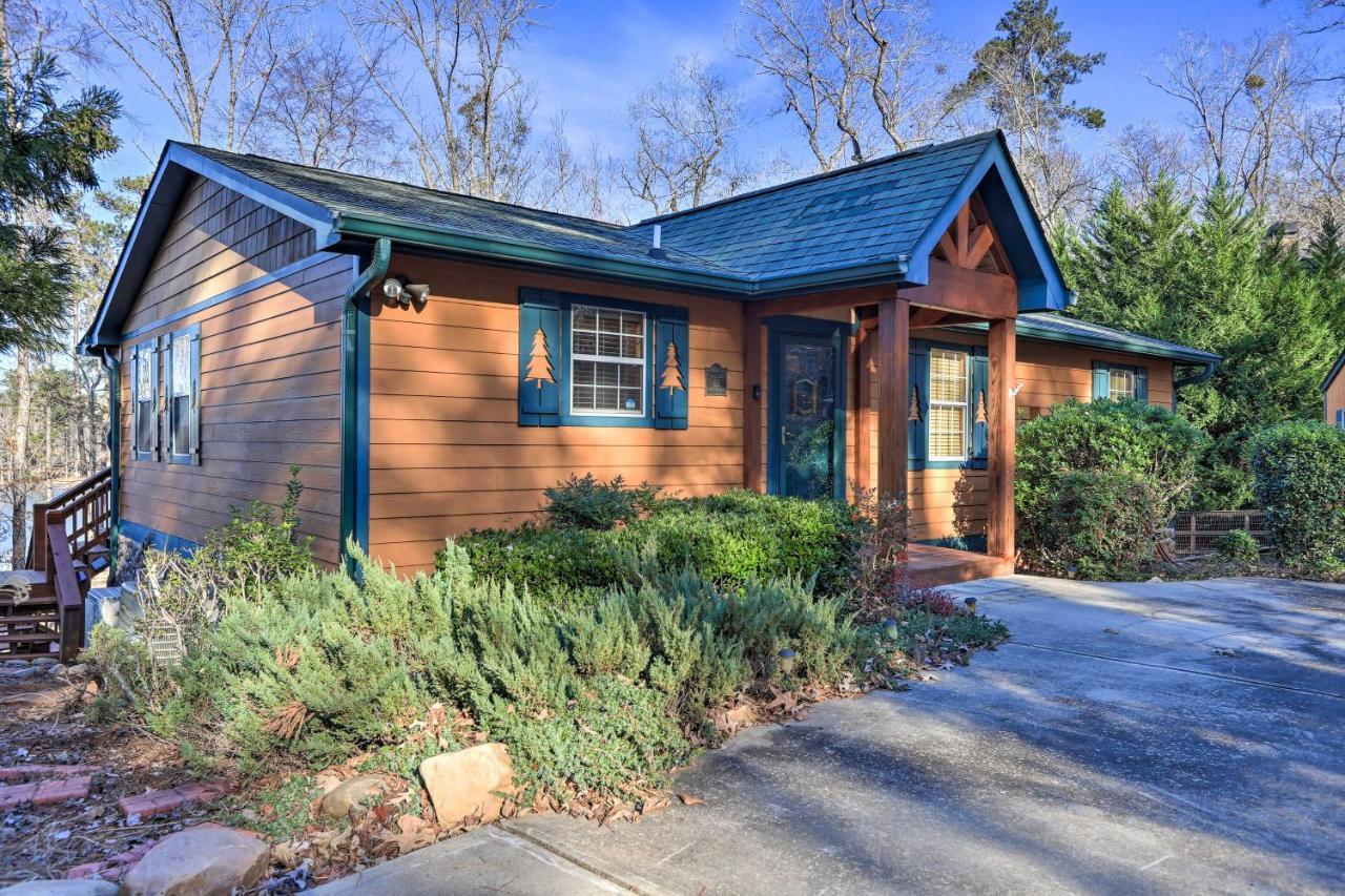 Lakefront Sparta Cottage With Decks And Boat Dock 외부 사진
