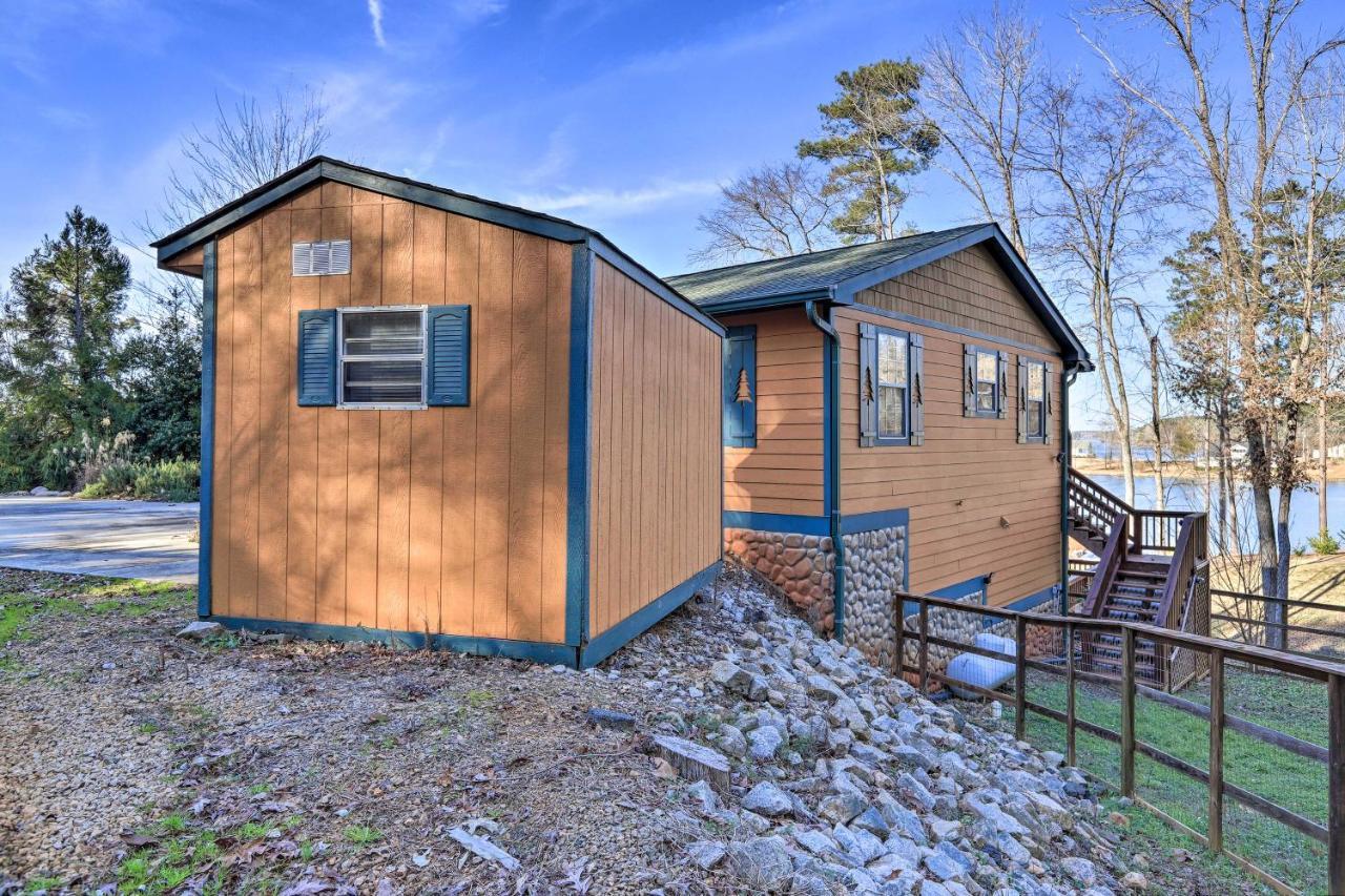 Lakefront Sparta Cottage With Decks And Boat Dock 외부 사진